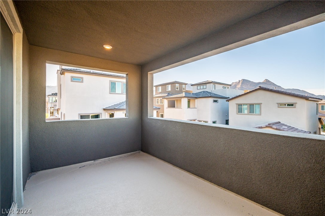 11832 Dragontail Peak Avenue