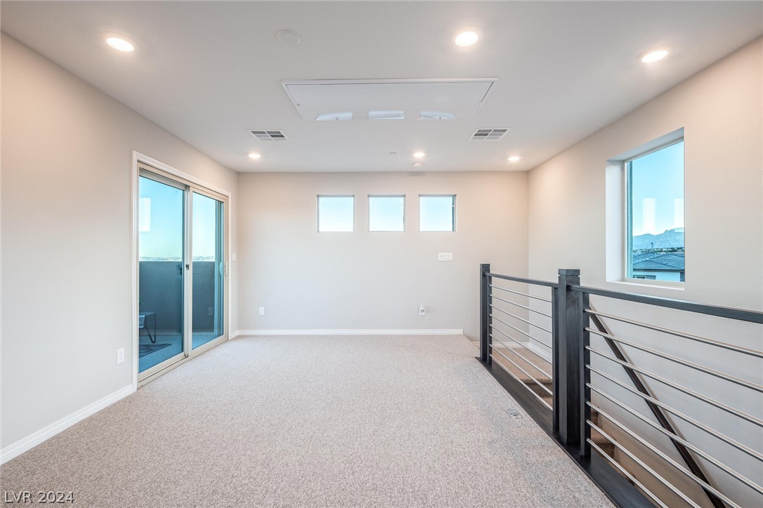 11832 Dragontail Peak Avenue