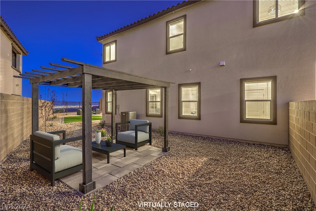 11691 Desert Hollow Avenue