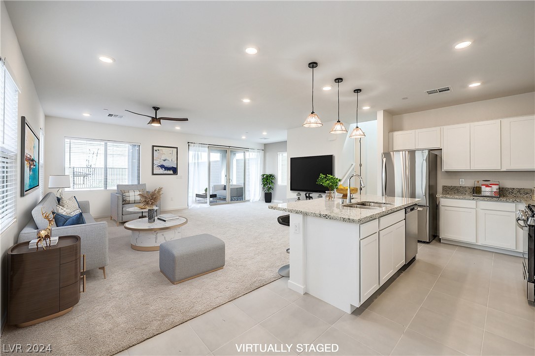 11691 Desert Hollow Avenue