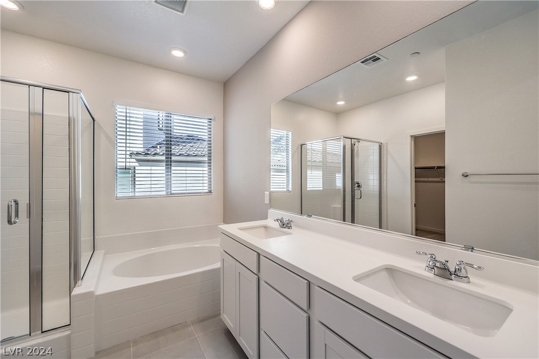 11691 Desert Hollow Avenue