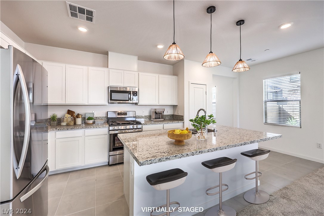 11691 Desert Hollow Avenue