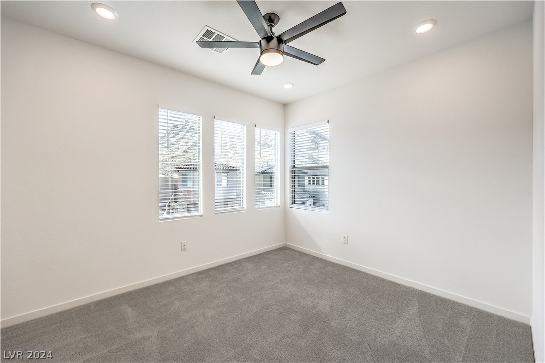 11691 Desert Hollow Avenue