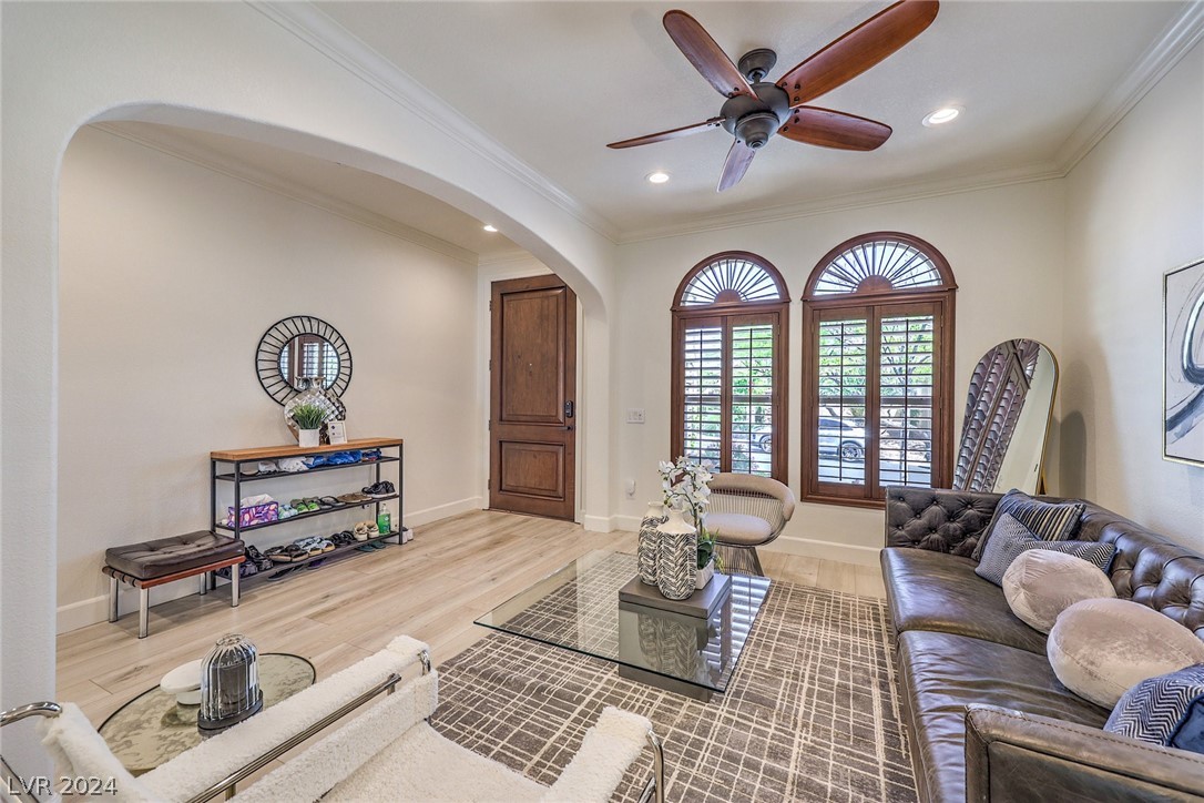 537 Cala Morlanda Street