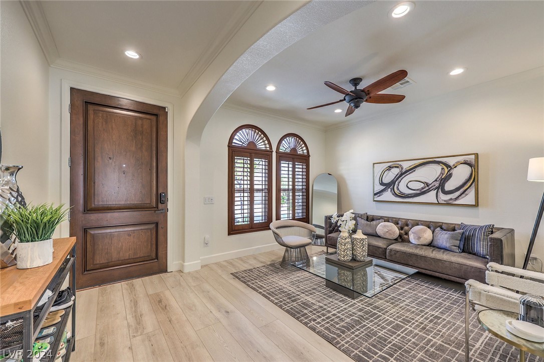 537 Cala Morlanda Street