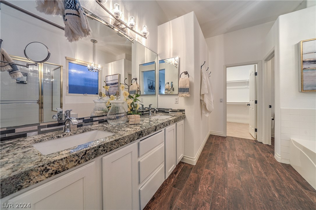 1213 Corona Valley Street