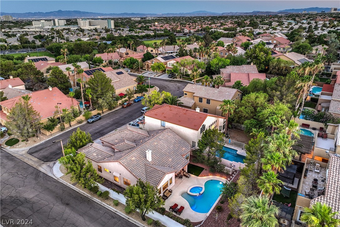 1213 Corona Valley Street