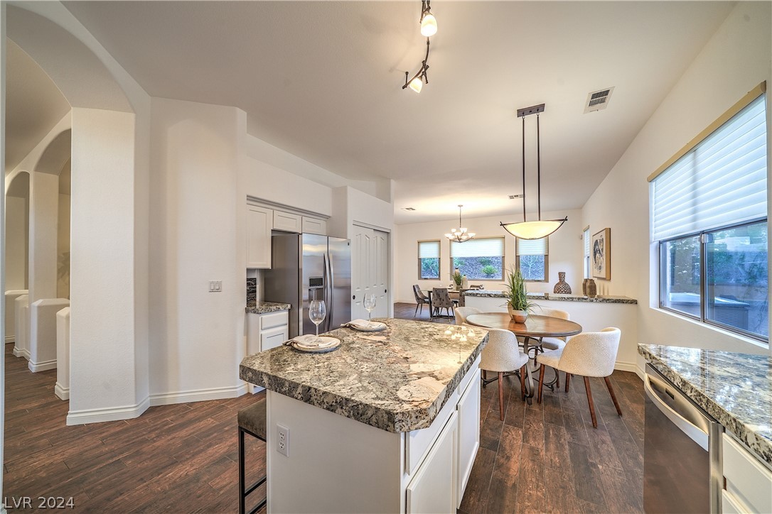 1213 Corona Valley Street