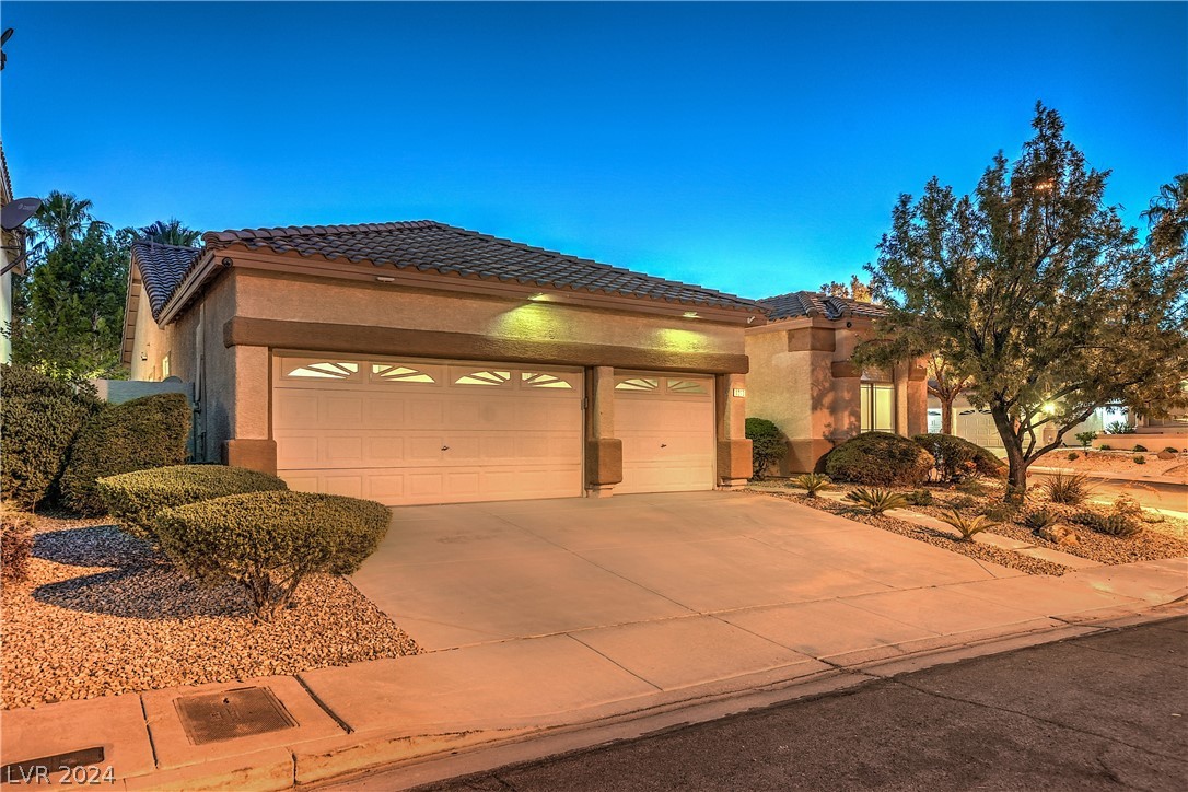 1213 Corona Valley Street