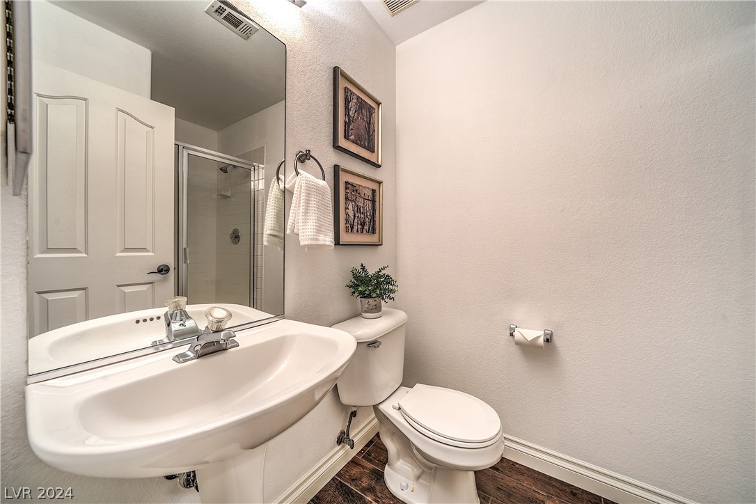 1213 Corona Valley Street