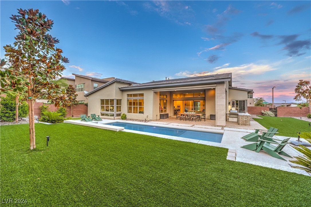 6817 Double Star Street