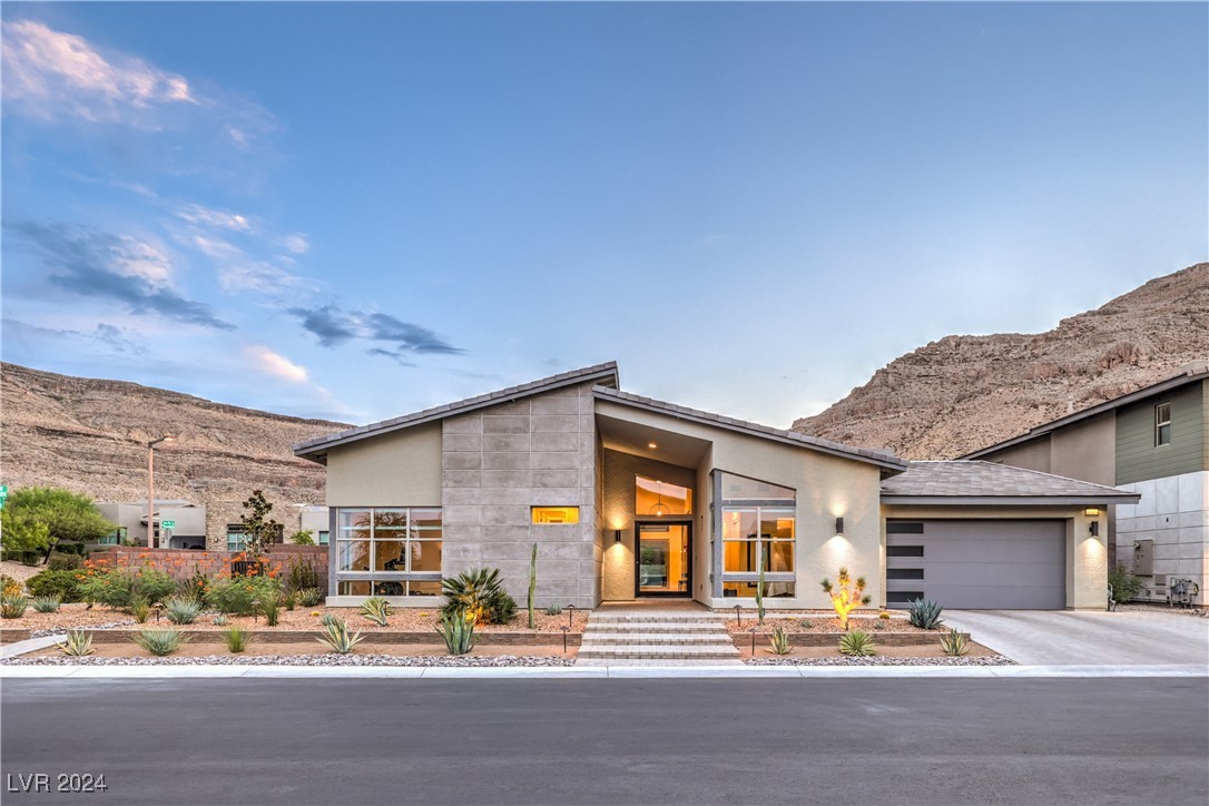 6817 Double Star Street