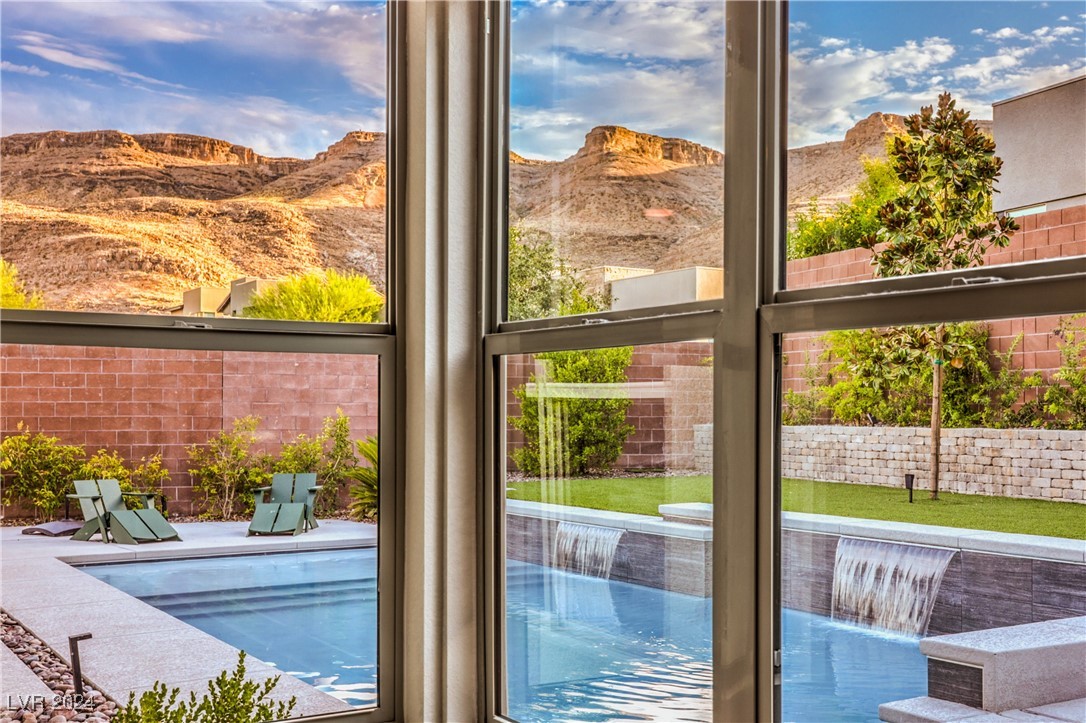 6817 Double Star Street