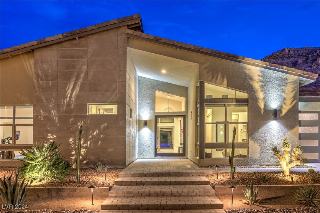 6817 Double Star Street