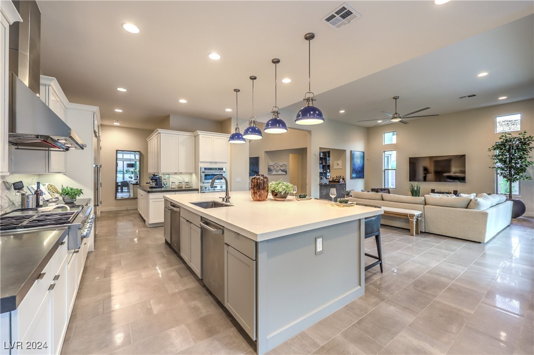 6817 Double Star Street