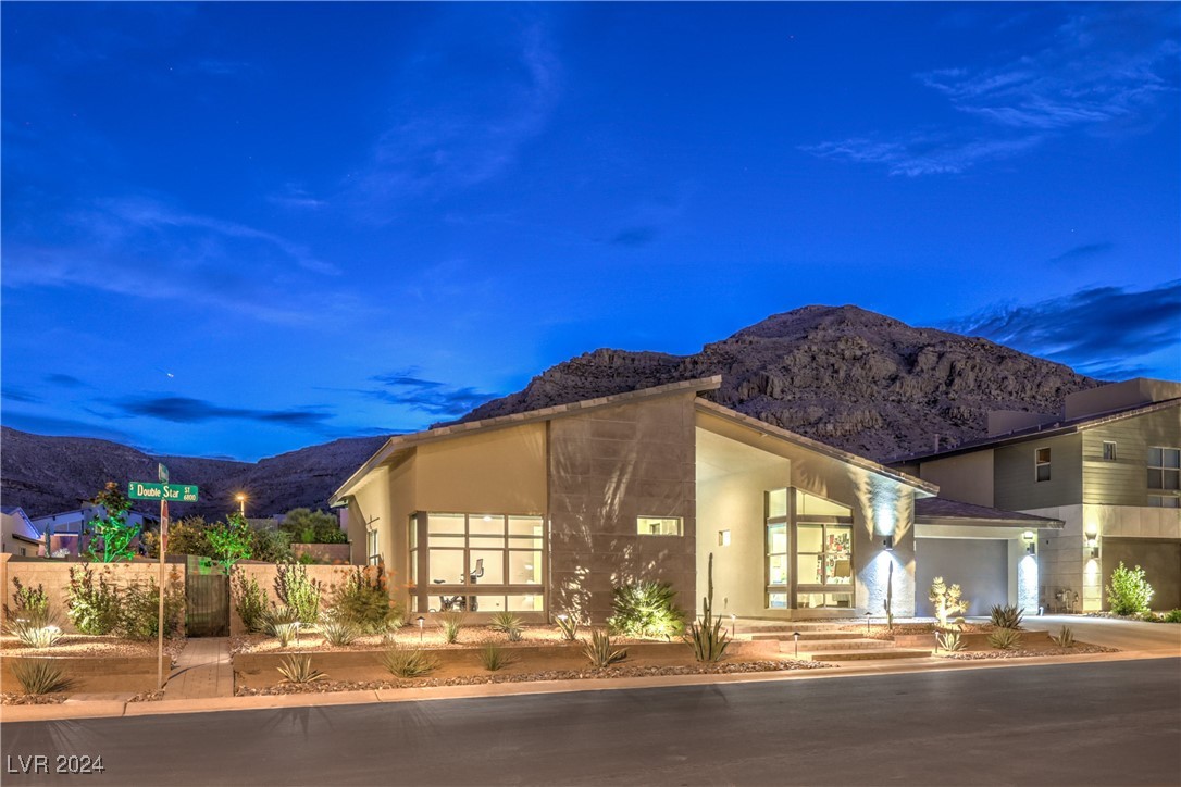 6817 Double Star Street