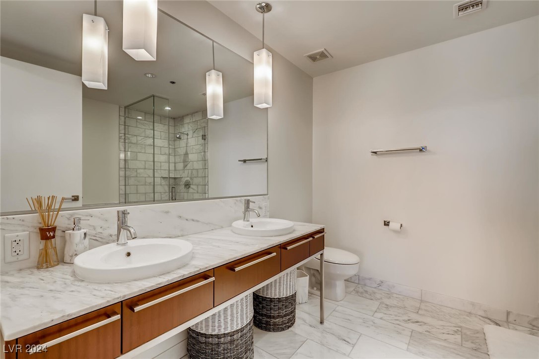 4471 Dean Martin Drive 1108