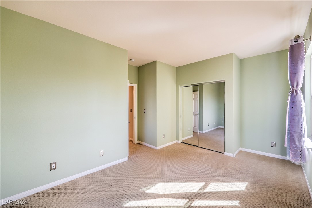 868 White Sparrow Street