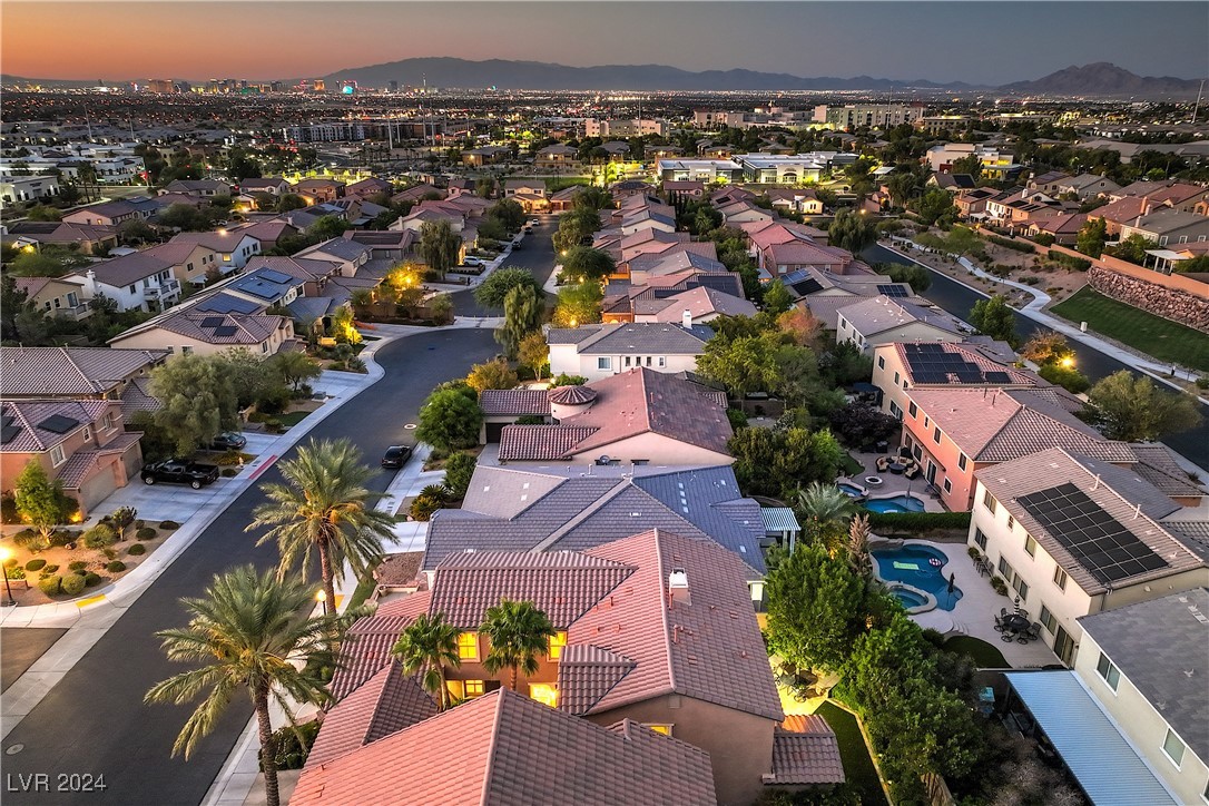 868 White Sparrow Street