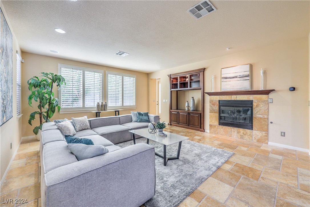 868 White Sparrow Street