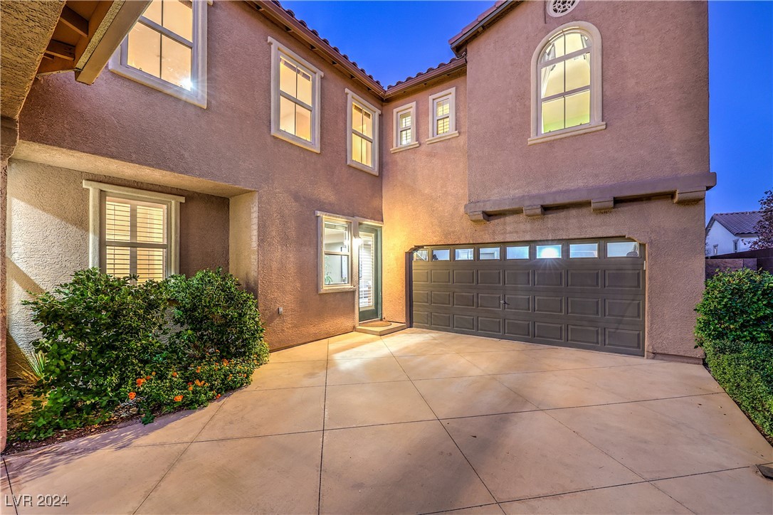 868 White Sparrow Street