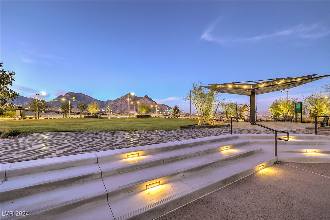 11712 Emerald Lake Avenue