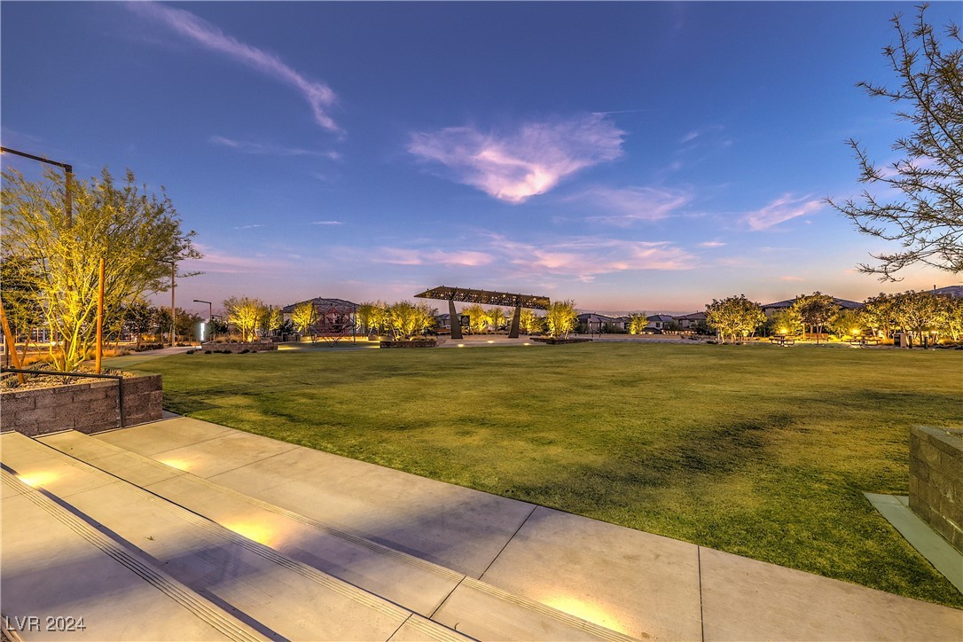 11712 Emerald Lake Avenue