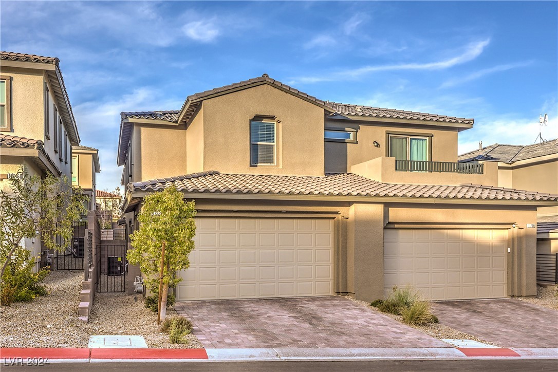 11712 Emerald Lake Avenue