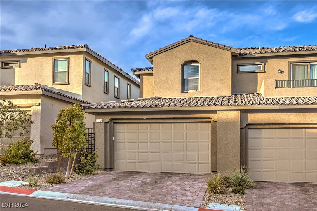 11712 Emerald Lake Avenue