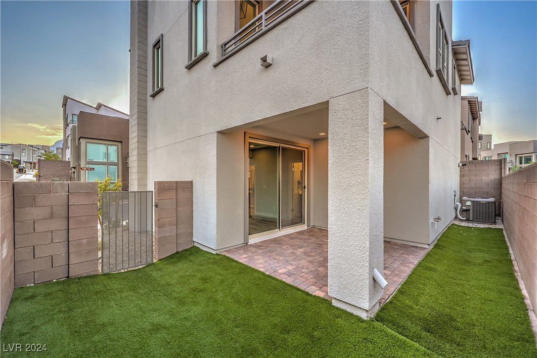 642 Angel Aura Street