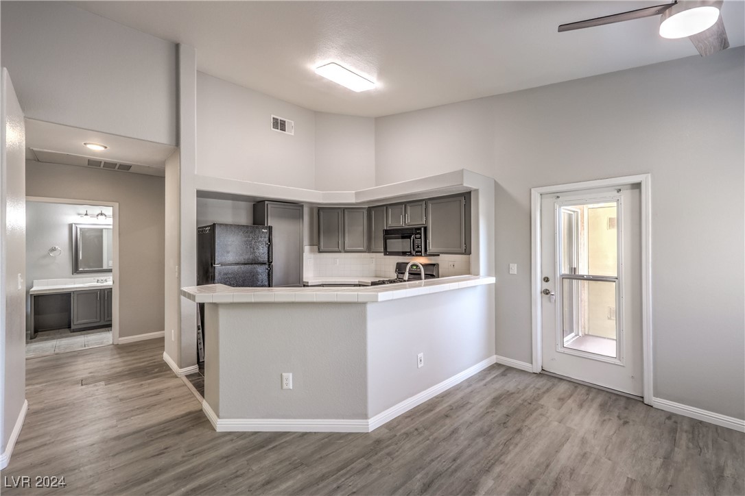 900 Heavenly Hills Court 217