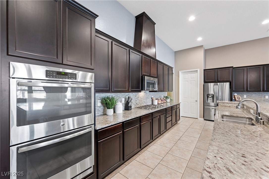 4292 Helena Cove Court