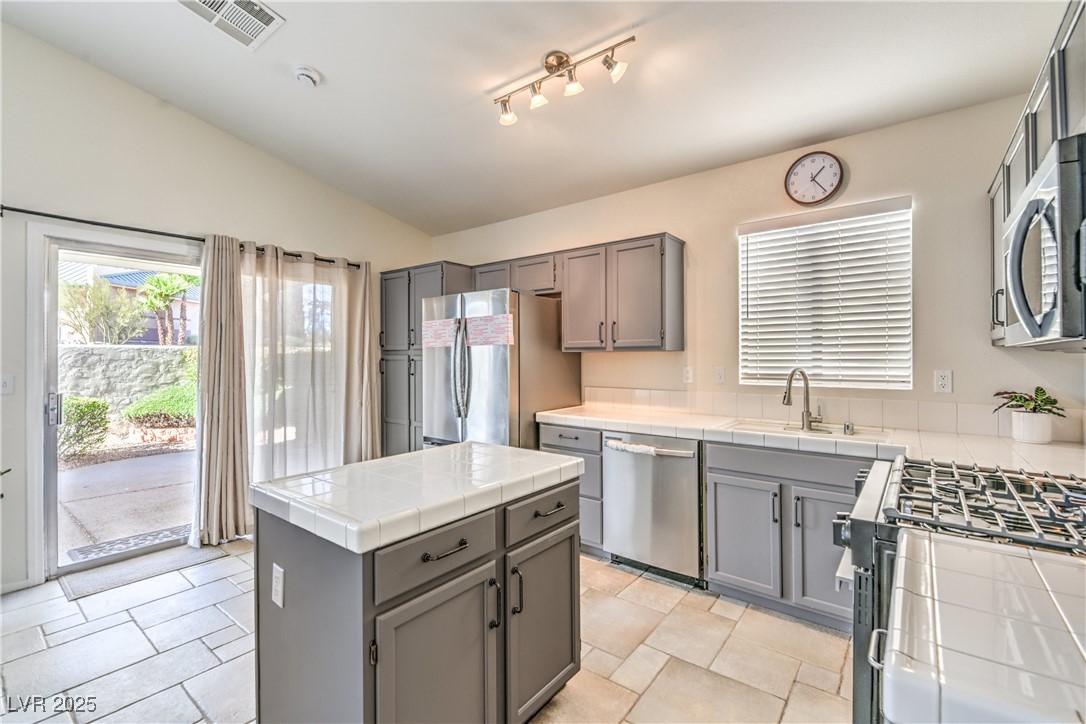 1809 Morado Hills Lane