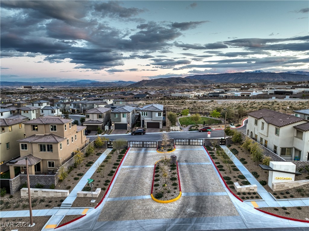 11832 Dragontail Peak Avenue