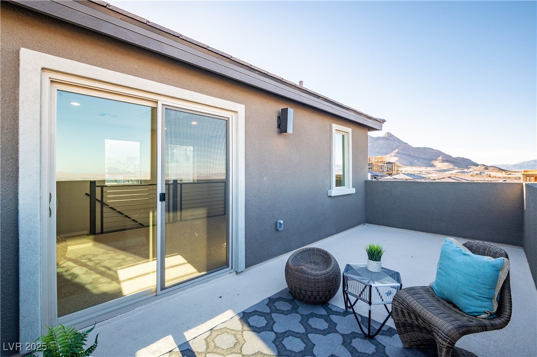 11832 Dragontail Peak Avenue