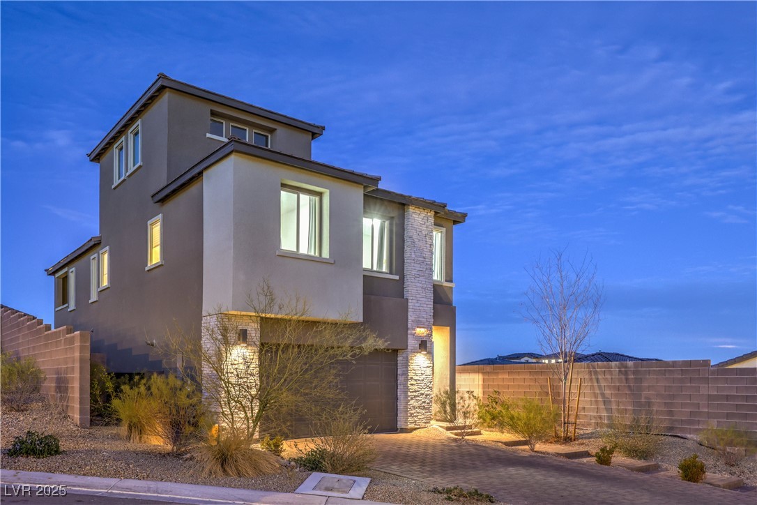 11832 Dragontail Peak Avenue