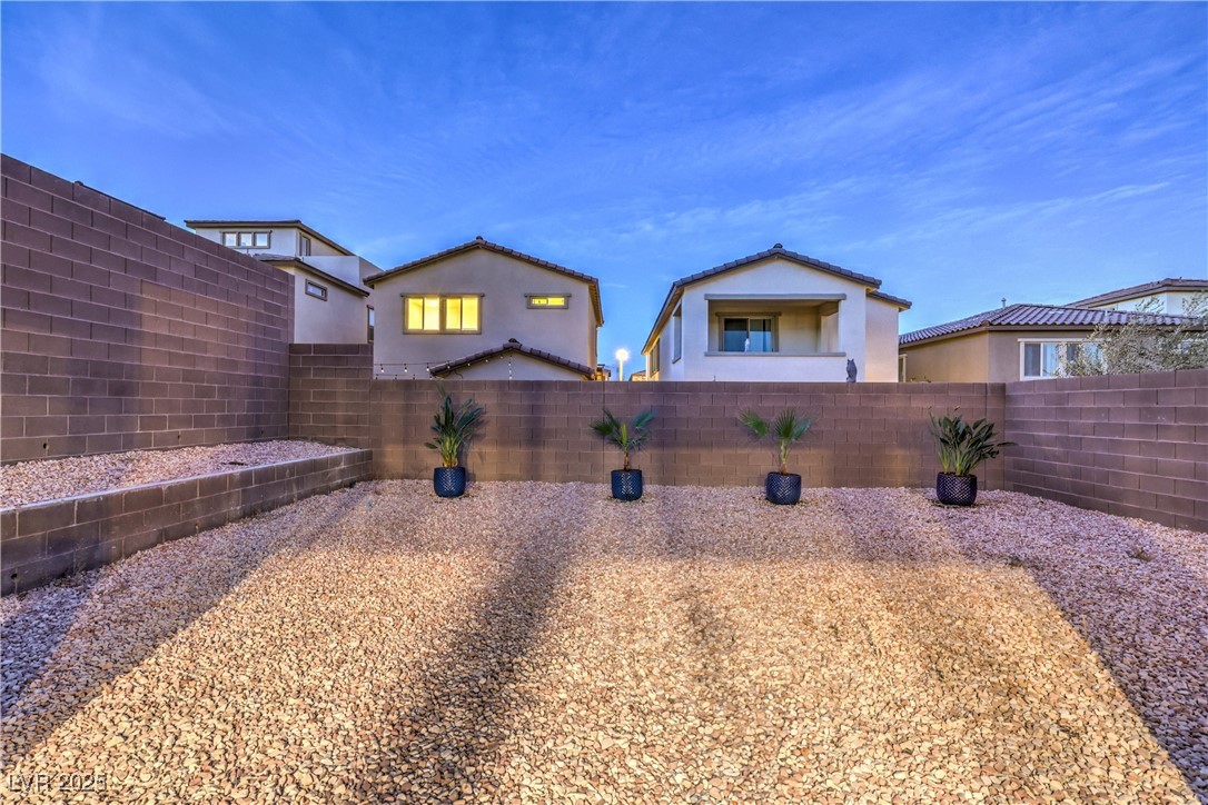 11832 Dragontail Peak Avenue