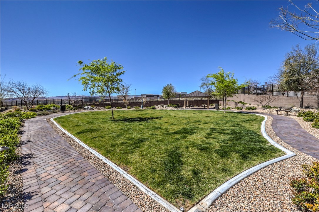 11832 Dragontail Peak Avenue