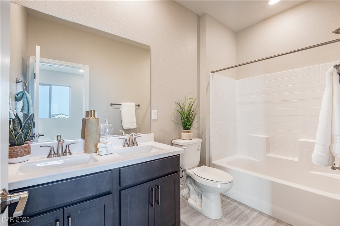 11832 Dragontail Peak Avenue