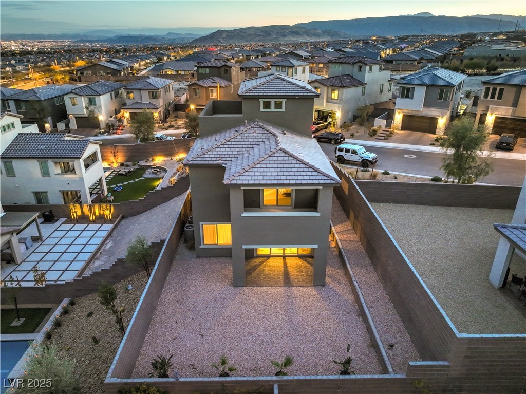 11832 Dragontail Peak Avenue