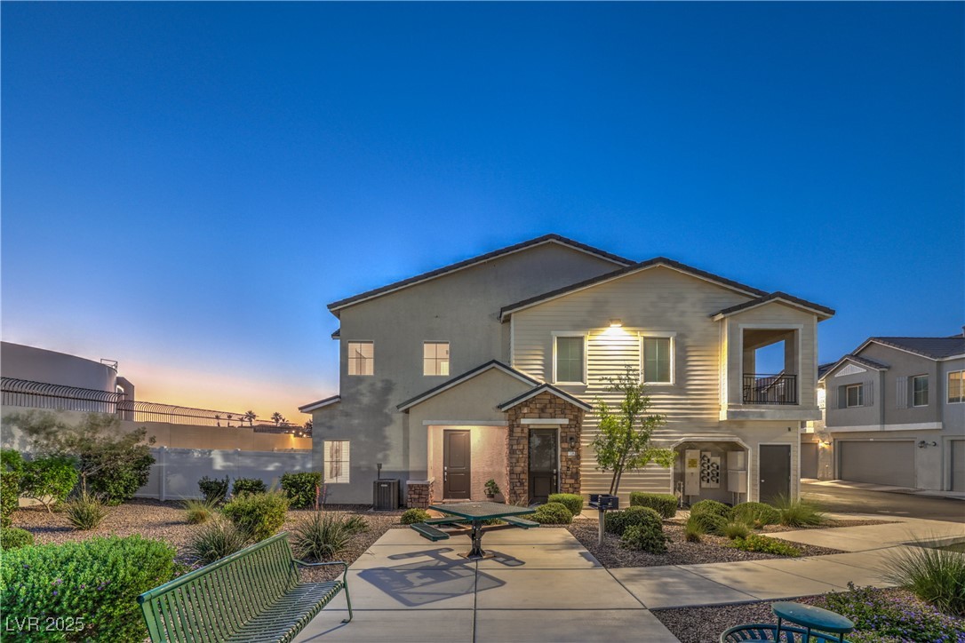 545 Thea Street 1315