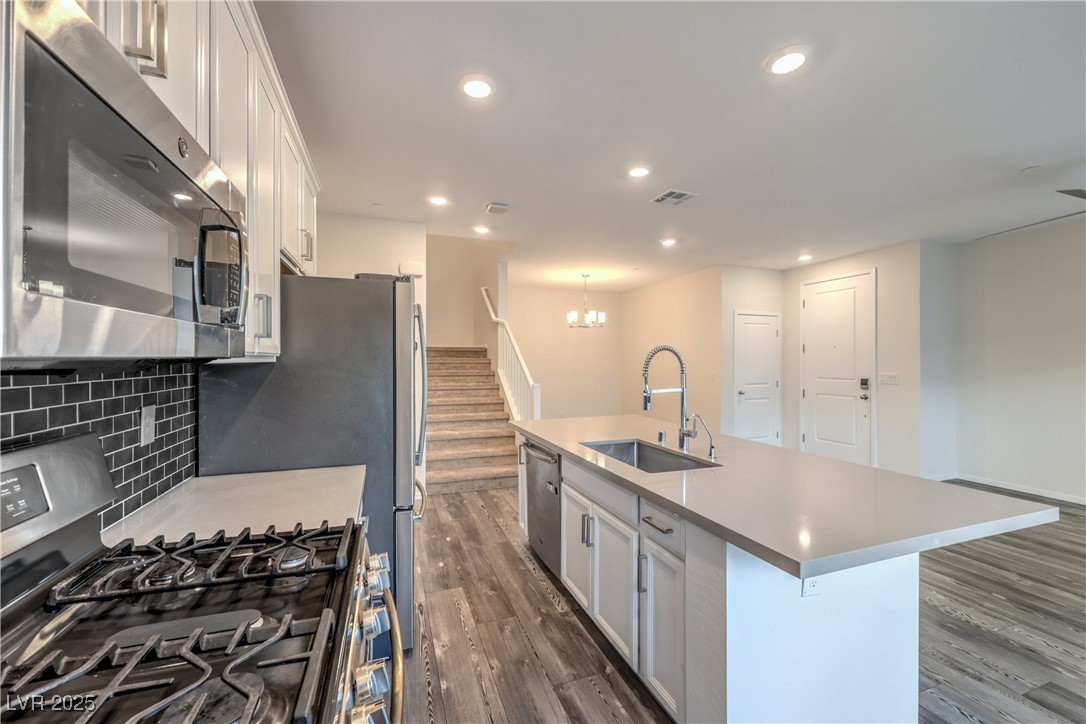 545 Thea Street 1315