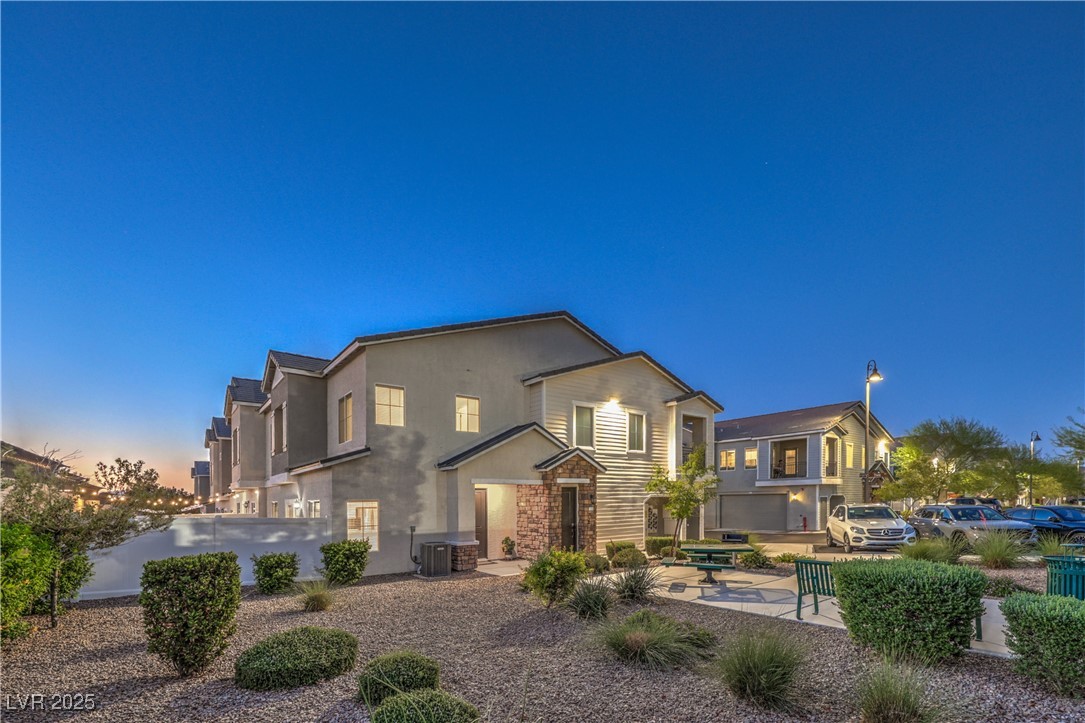 545 Thea Street 1315