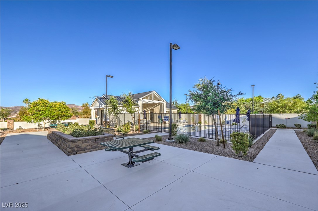 545 Thea Street 1315