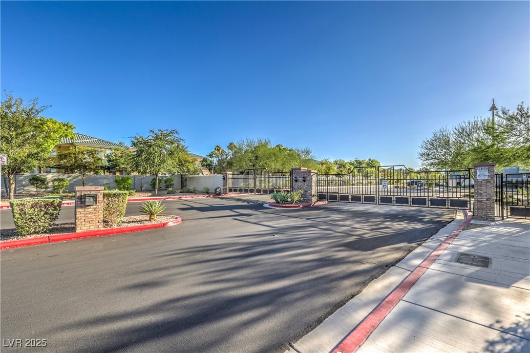 545 Thea Street 1315