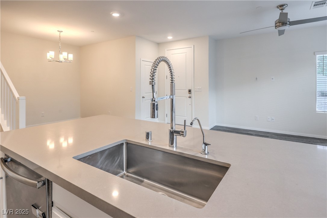 545 Thea Street 1315