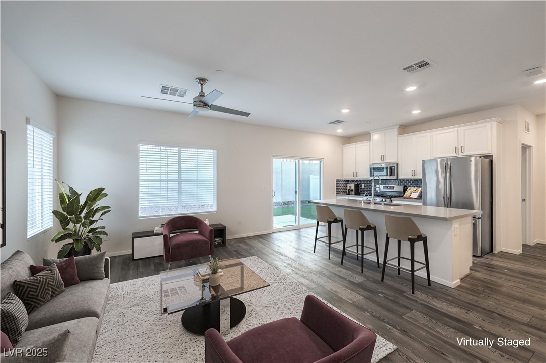 545 Thea Street 1315