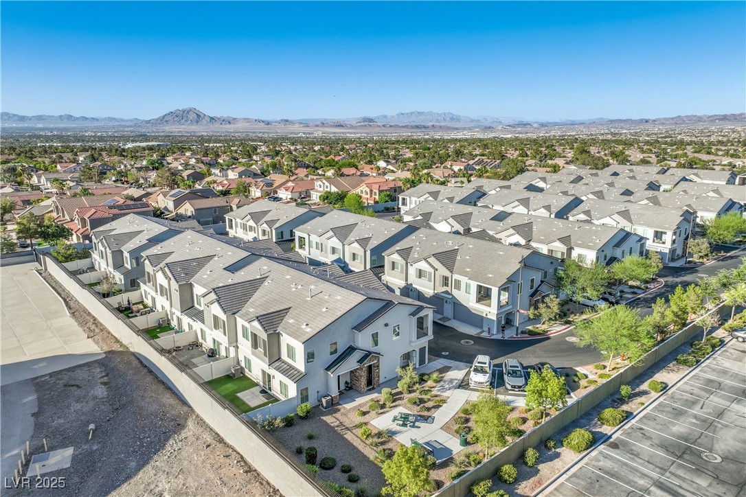 545 Thea Street 1315