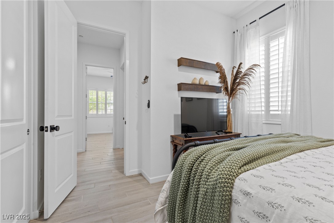 9951 Skye Gazer Avenue