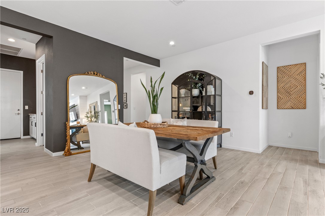 9951 Skye Gazer Avenue